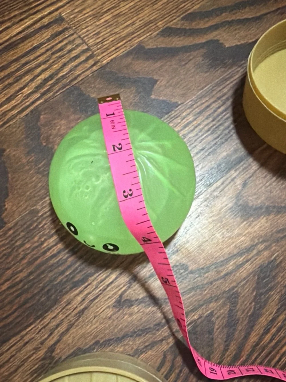 MYSTERY RANCH Squishy Bun Fidget Toy - Yellow